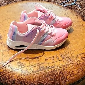 Big Kids Girls pink and purple sneakers. Super Cute!!!